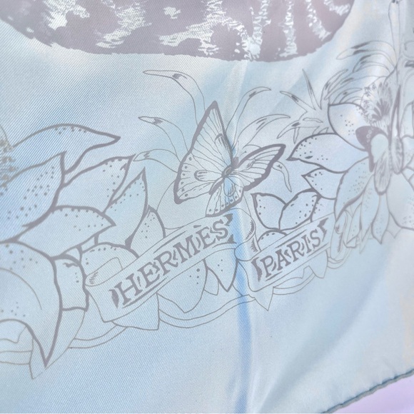 Hermés Jungle Love Silk Scarf in Pale Blue - Picture 5 of 10